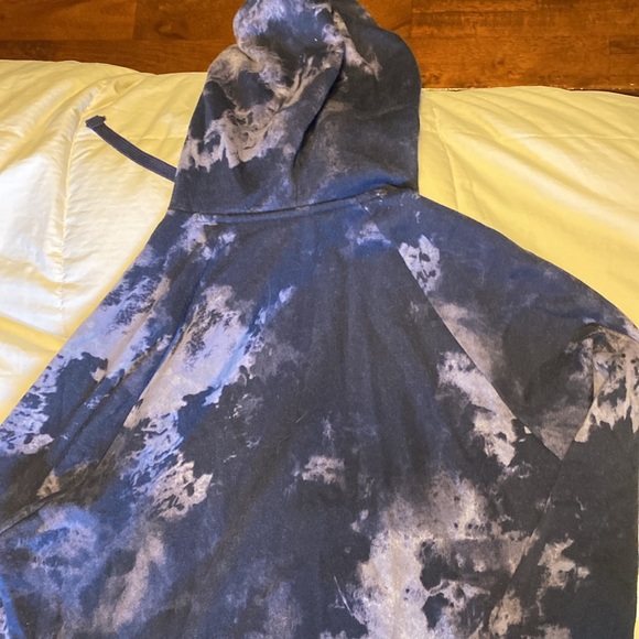 Men’s Under Armour Hoodie - Picture 6 of 8